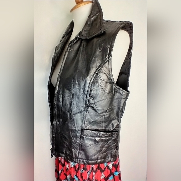 VINTAGE UNISEX PATCHWORK LEATHER VEST - Picture 5 of 7